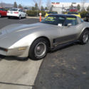 1982 Chevy Corvette collectors edition 5.7-V8 auto trans / Worldwide shipping