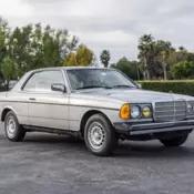1982 Mercedes 300cd 120000 miles 2 owner silver w Blk Sunroof