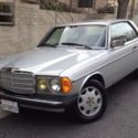 1982 Mercedes Benz 300CD Turbo Diesel with Sunroof and Bluetooth Stereo with Amp