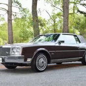 1983 Buick Riviera two-tone slicktop