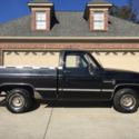 1983 CHEVROLET C-10 SQUARE BODY SHORT BED CUSTOM DELUXE EDITION V8 AUTO LOOK!!!