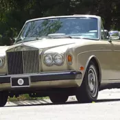 1983 ROLLS ROYCE CORNICHE BEAUTIFUL CONDITION INSIDE AN OUT WITH JUST 7200 MILES