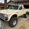 1983 Toyota Pickup Pickup Brown 4WD Manual RN48
