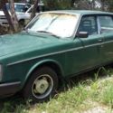 1983 VOLVO 240 (244) 4-spd manual transm./OD green new tires battery many parts