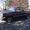 1984 Chevy C-10  Custom Deluxe Short Bed Truck