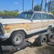 1984 Jeep Grand Wagoneer -4x4:  Barn Find! Needs total restoration