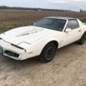 1984 Pontiac Firebird Coupe White RWD Manual TRANS AM