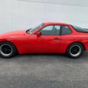 1984 PORSCHE 944 AUTO!RARE***MUST SEE THIS BEAUTIFUL CAR.*****
