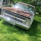 1985 Chevrolet C10 Pickup White