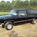1985 CHEVROLET C10 SILVERADO BLACK & SILVER V8 AT AC PW PL TILT CRUISE