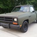 1985 dodge truck V8 / 318ci RCSB 2wd, cruise, tilt, AC, 2wd