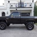 1985 GMC Sierra Classic, 350 V8, 4X4, ice cold AC, 35" tires, 6 inch lift,