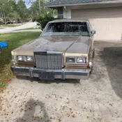 1985 Lincoln Town Car Sedan Brown