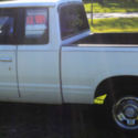 1985 Nissan 720 Deluxe Standard Cab Pickup 2-Door 2.4L