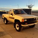 1985 Short Bed Single Cab Toyota 4wd pickup 22R 5 Speed HiLux DLX
