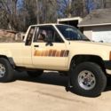 1985 TOYOTA 4X4 SR5 STRAIGHT AXLE 22RE EFI TACOMA