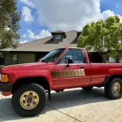 1985 Toyota Pickup Pickup Red RN65 SR5