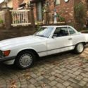 1986 560 SL 2 OWNER VERY WELL MAINTAINED. NEW SOFT TOP.
