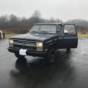 1986 Chevy K10 4x4 Regular Cab Long Bed auto 5.0L Lifted Farm Truck w/overdrive