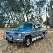 1986 Chevy K20 Suburban