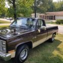 1986 GMC Sierra Classic 1500 86K miles. Like new. Showroom condition