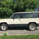 1986 Isuzu Trooper 4x4 122,016 Miles Beige Clean Title