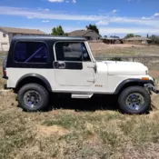 1986 Jeep CJ-7.  5 speed, dana 44. Hardtop and hard doors included!