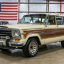 1986 Jeep Grand Wagoneer  111775 Miles Cream SUV 5.9L V8 Automatic