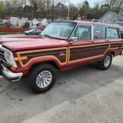 1986 Jeep Wagoneer Red