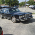 1986 Lincoln Town Car - Drivable - Rust-Free! - Low mileage - very Clean