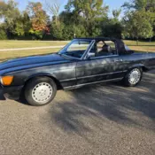 1986 Mercedes Benz 560 SL 83,000 Miles
