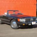 1986 Mercedes Benz 560SL 2 Top Roadster 5.6L V8, Chrome Wheels, Palomino Leather