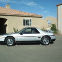 1986 Pontiac Fiero SE Coupe 2-Door 2.8L One Owner
