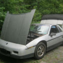 1986 Pontiac Fiero SE coupe 4 cyl 2.5l automatic PARTS/PROJECT. RUNS. as is.
