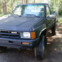 1986 Toyota Pick Up, SOLID TRUCK, Daily driver, FACTORY DIESEL, 5 speed, 4X4