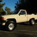 1986 Toyota Pickup Base 2dr 4WD Standard Cab SB Manual 5-Speed 4WD I4 2.4L
