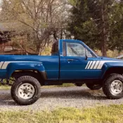 1986 Toyota Pickup Blue RN63 STD