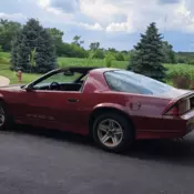 1987 Camaroz28 T top car. V8