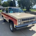 1987 Chevrolet Blazer Silverado  4WD 166000 Miles Tan Red SUV 8 Cyl, Automatic