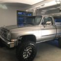 1987 Chevrolet Silverado 4x4 - 5.7 Liter Fuel Injected with 93,300 miles