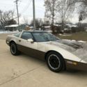 1987 chevy corvette 5.7 liter tune port injection...runs strong. Well maintained