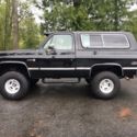 1987 GMC Jimmy 4X4 fuel injection Very nice New tires!!!!
