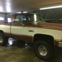 1987 gmc short box 4x4 survivor! Rare color combo, low miles,  NICE!