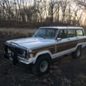 1987 Jeep Grand Wagoneer White