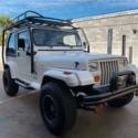 1987 Jeep Wrangler YJ 88k mi new 6 cylinder motor with Holley injection