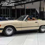 1987 Mercedes-Benz 560 SL Convertible Stunning Color Combo! Collector-Qualit 5L