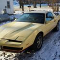 1987 Pontiac Firebird Base Coupe 2-Door 5.0L (&#034;Formula&#034; w/ alloy wheels)