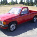 1987 TOYOTA PICK UP 71K. LOW MILES / 2ND OWNER CLEAN , CLEAN , CLEAN RUNS GREAT!