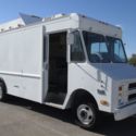 1988 Chevy Box Truck P30 / Step Van 31MR83
