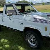 1988 Custom Ford Ranger Truck XLT 4X4 V6 2.9 L Yokohama Tires Runs Great